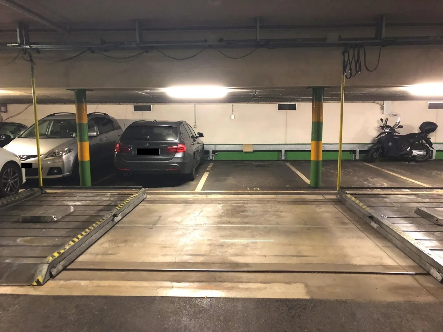 Parkplatz in Zürich - Foto 3 von 5
