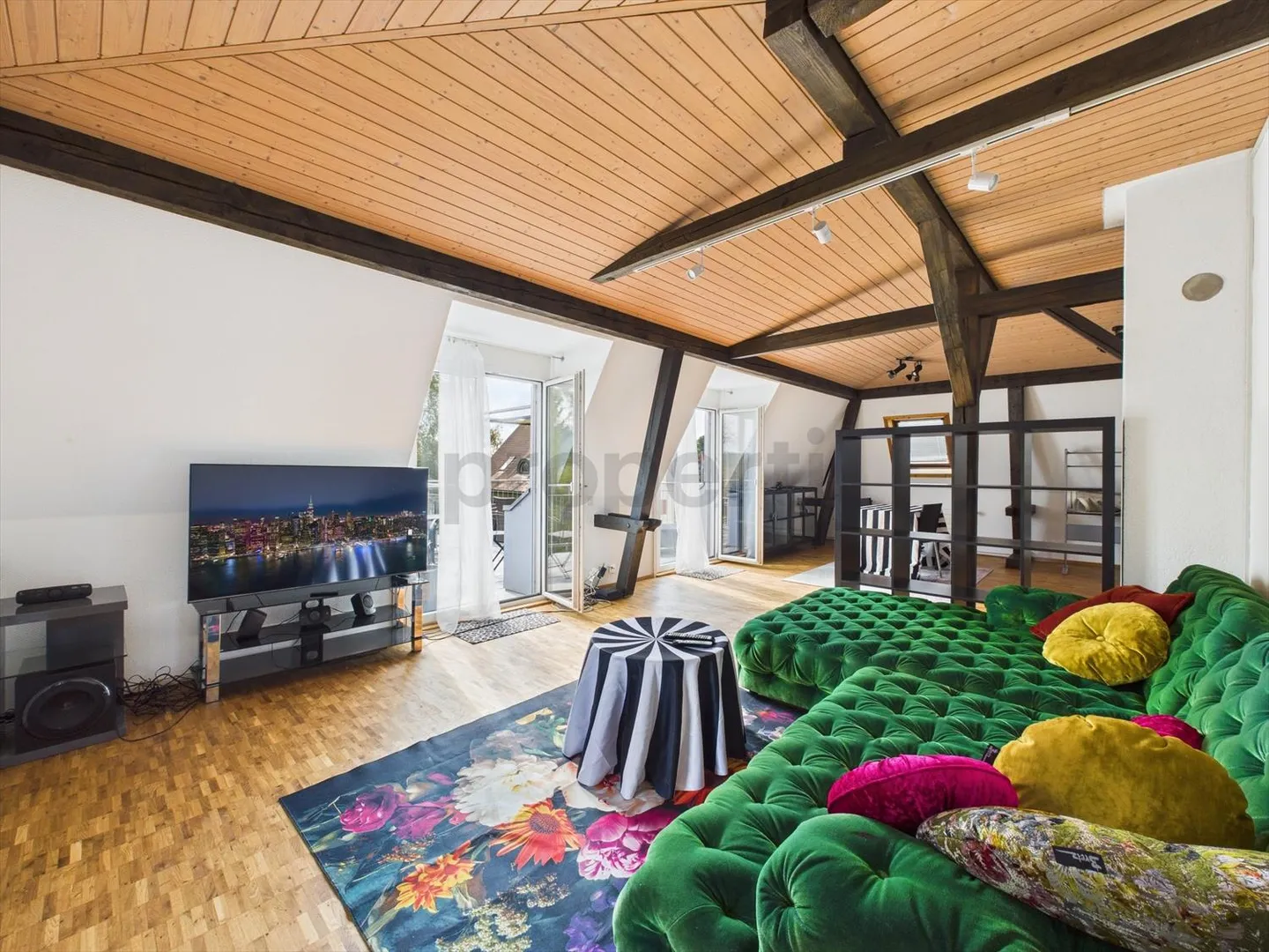 Outstanding 2.5-room penthouse apartment with terrace in Effretikon, Canton Zurich - Photo 4 of 12
