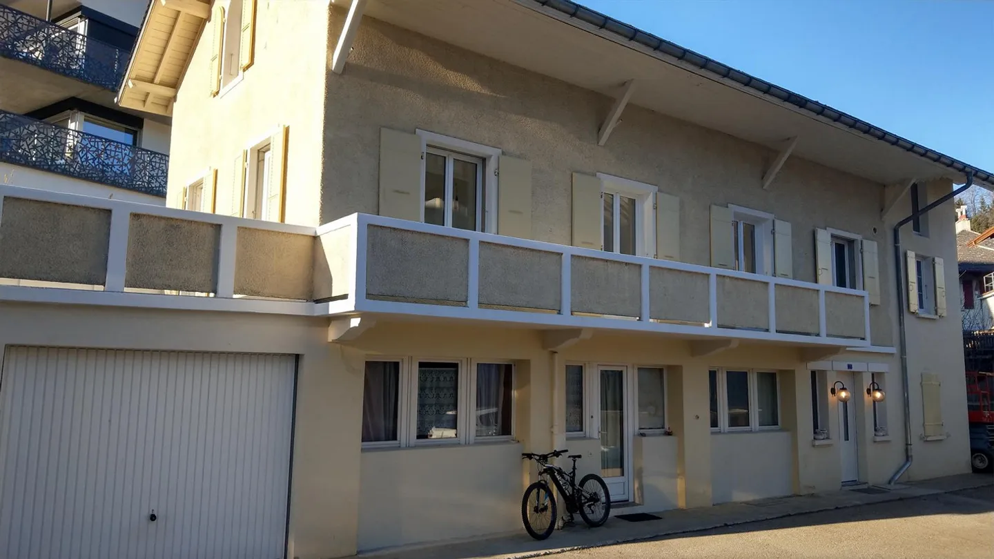 In vendita: Casa di 4 appartamenti, recentemente ristrutturata, a St-Cergue - Foto 2 di 18