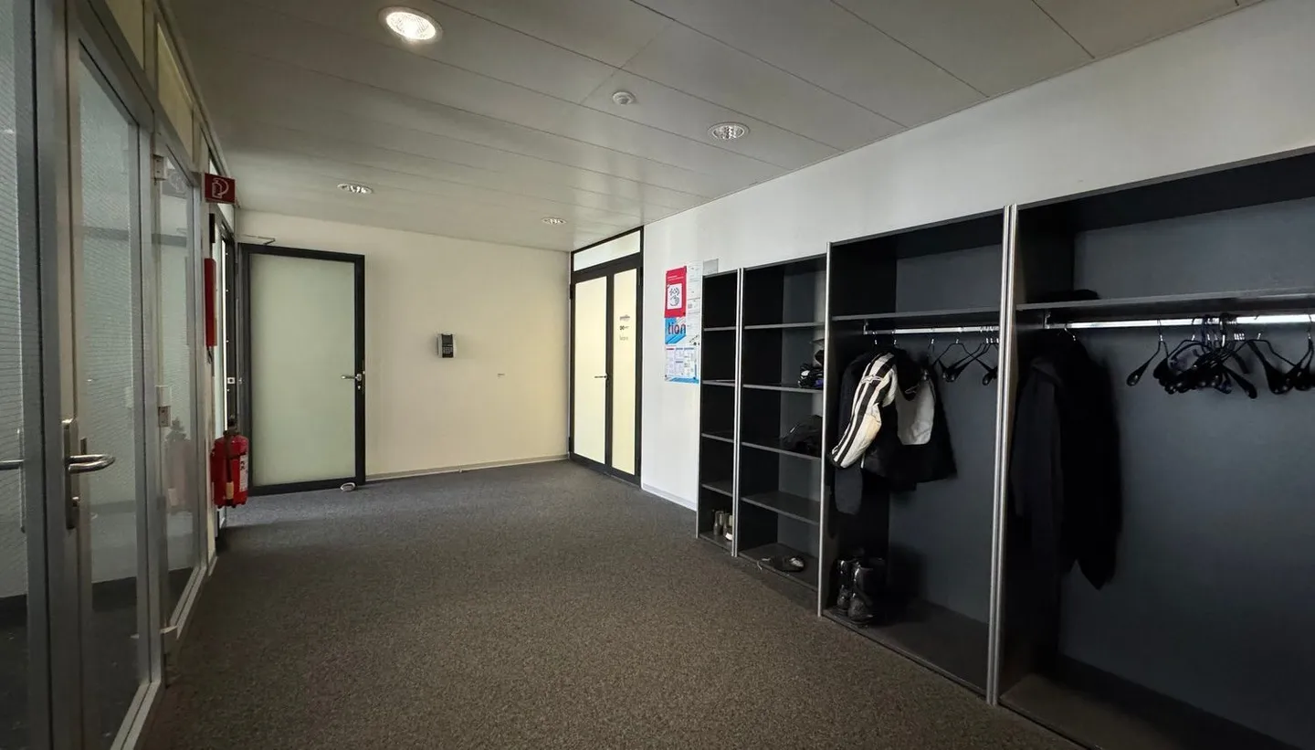 NEUER SPARPREIS: Büro im trendigen Binz Quartier neben Sihl-City - Foto 8 von 15