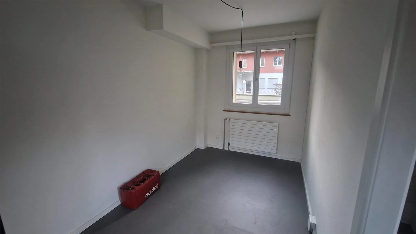 Looking for a small office/storage - Photo 1 of 2