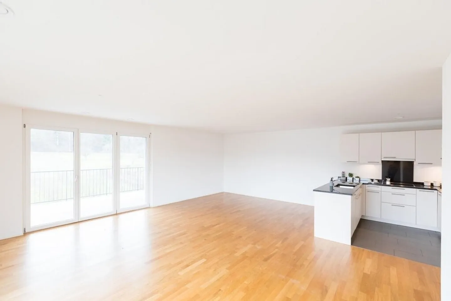 Moderne 4.5-Zimmerwohnung - Foto 3 von 7