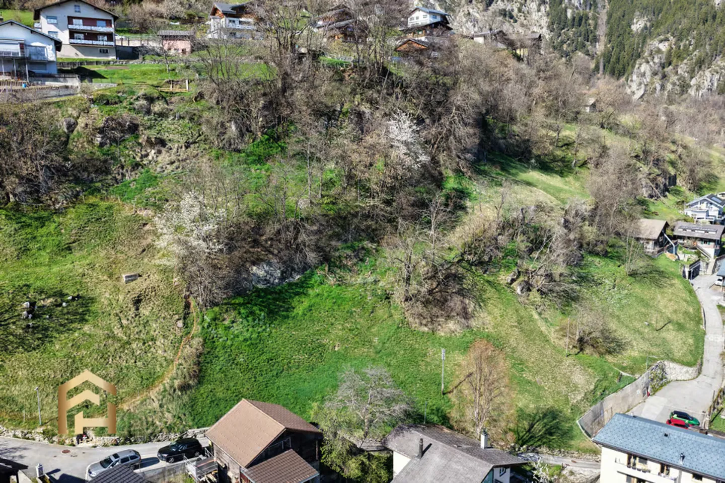 Terreno edificabile attraente in posizione soleggiata - La tua nuova casa a Safran - Foto 1 di 10