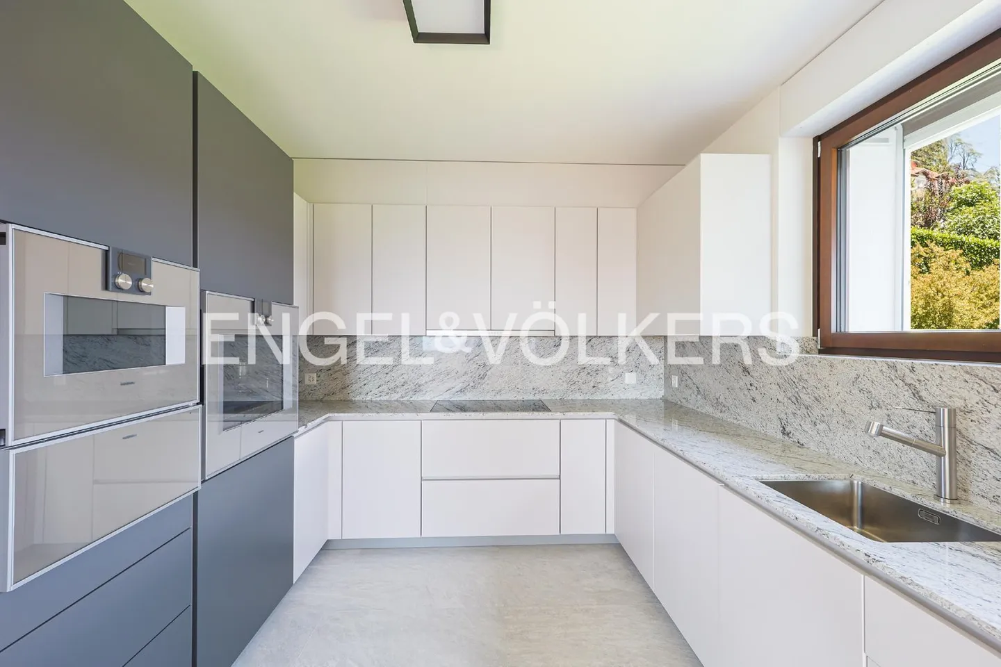 Villa avec de fantastiques espaces extérieurs - Photo 6 sur 13