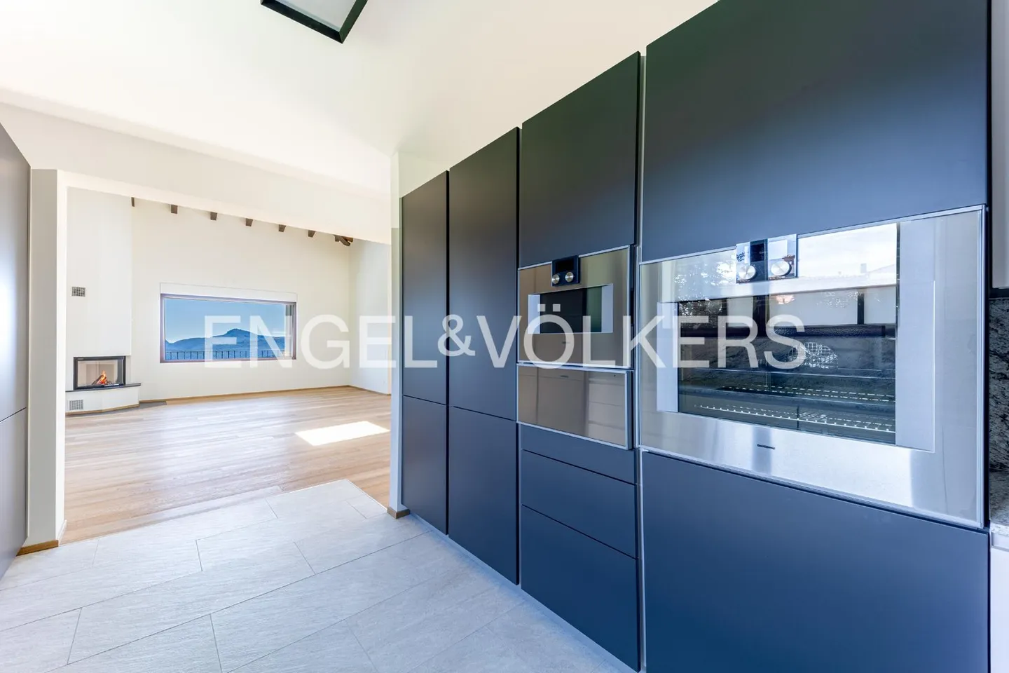 Villa avec de fantastiques espaces extérieurs - Photo 7 sur 13