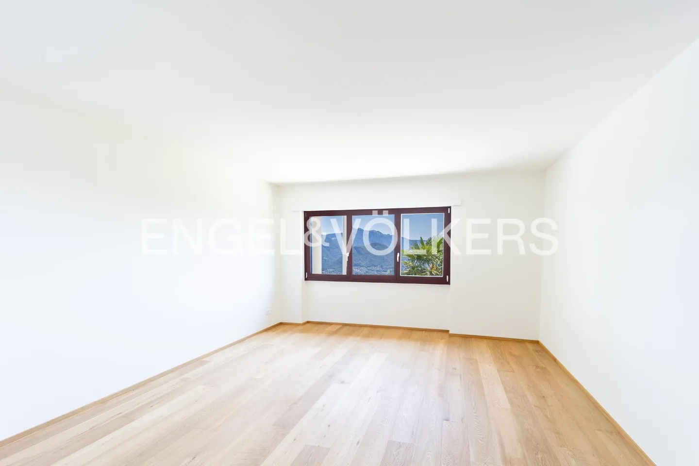 Villa avec de fantastiques espaces extérieurs - Photo 8 sur 13