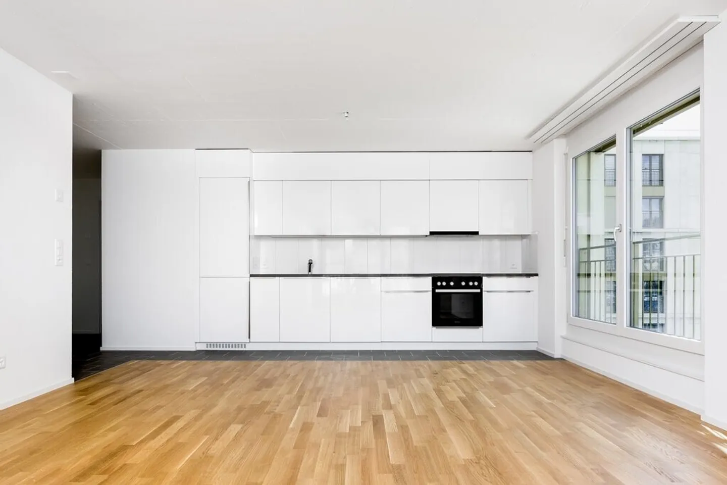 Grab! Stunning apartment in the heart of Fribourg! - Photo 4 of 7