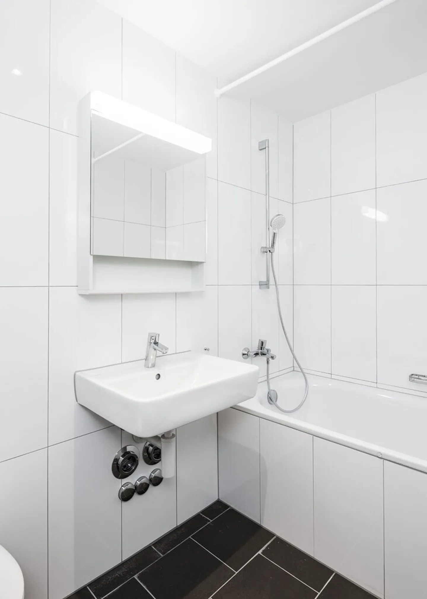Grab! Stunning apartment in the heart of Fribourg! - Photo 7 of 7