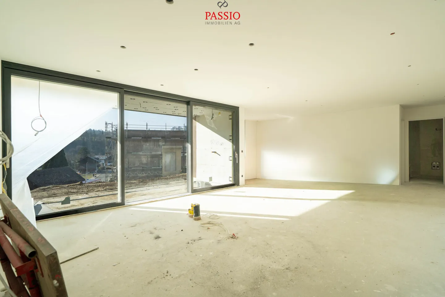 Appartement de jardin spacieux de 5,5 pièces dans un emplacement privilégié - Photo 5 sur 16