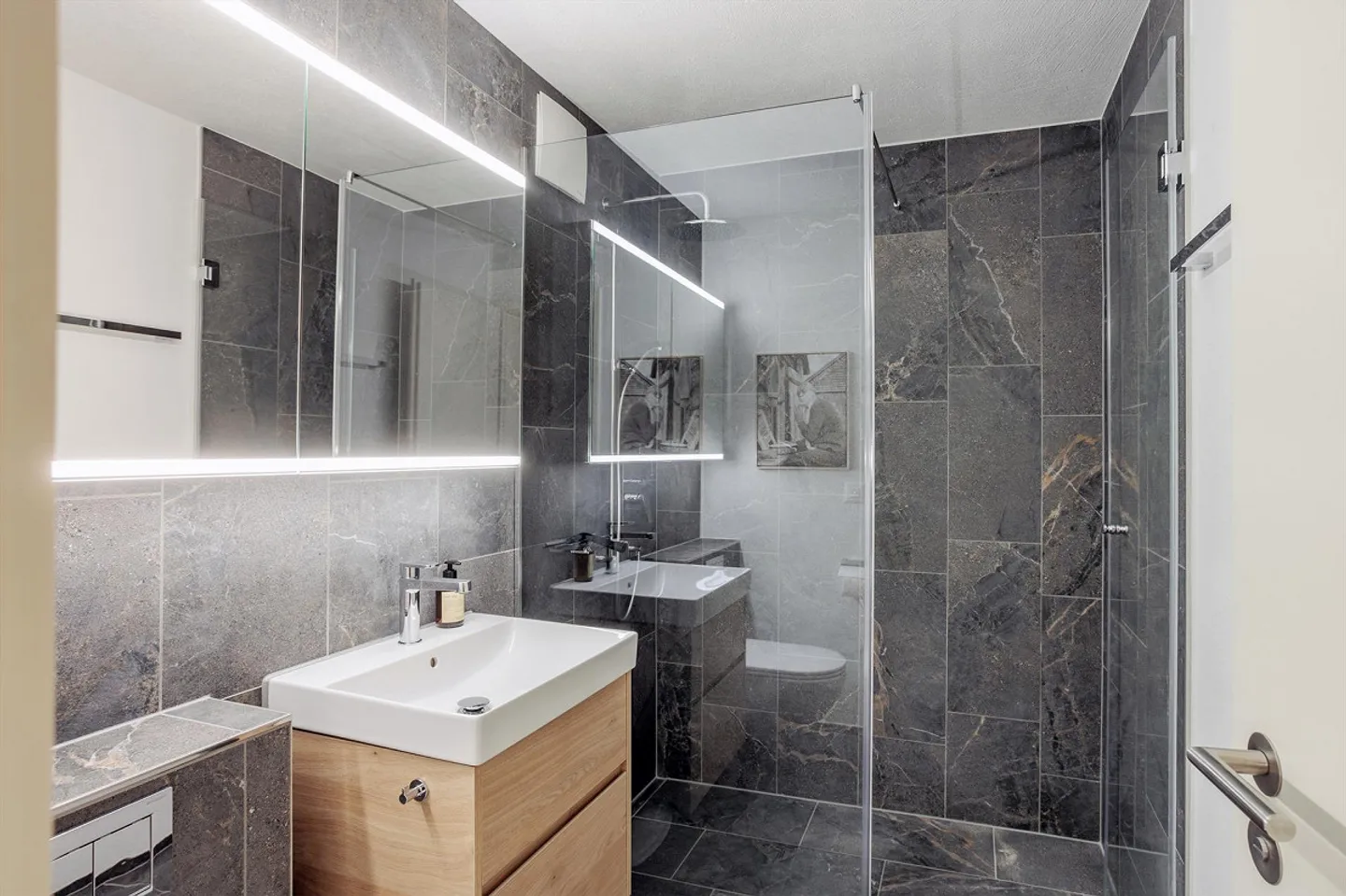 Holiday Jewel with Sauna & View | in the Village Center of Flims - Photo 9 of 15