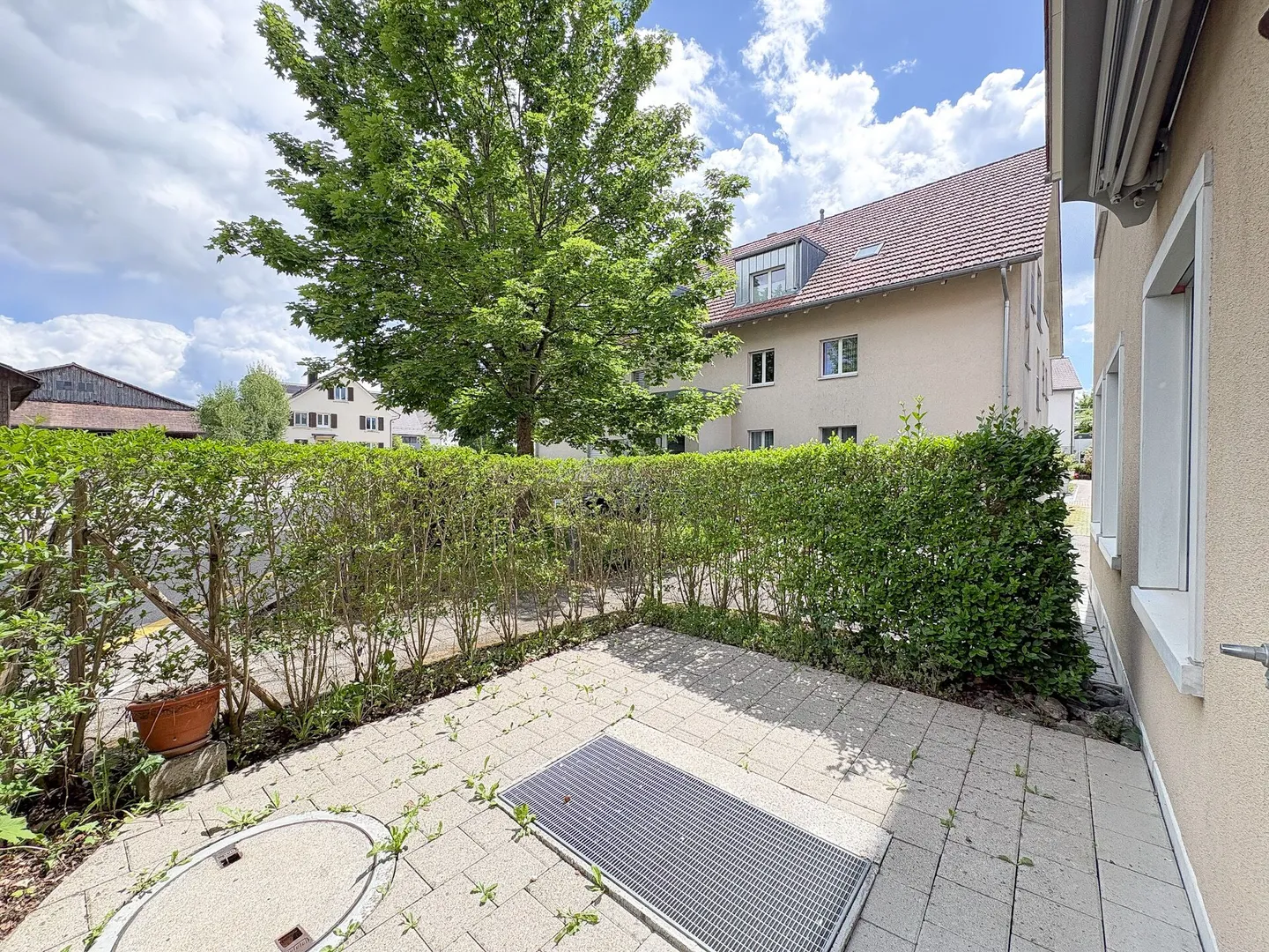 2.5-room ground floor apartment with garden seating area - Photo 7 of 7