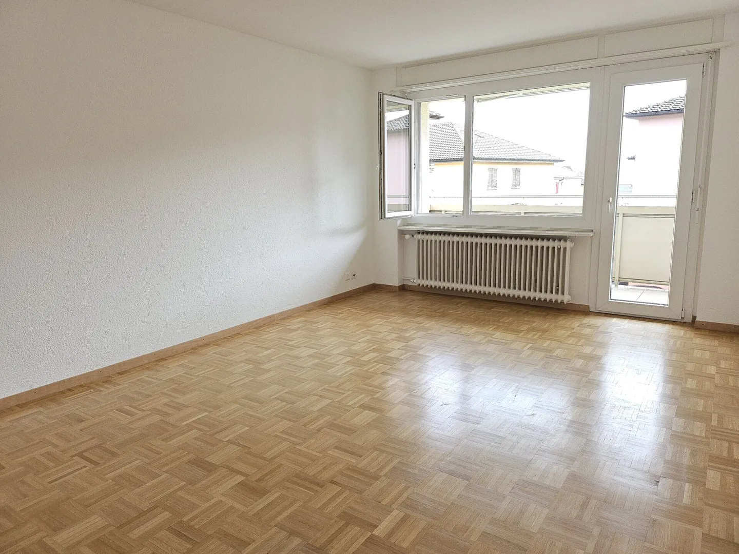 Geräumige 4,5-Zimmer-Wohnung im 1. Stock - Foto 7 von 11
