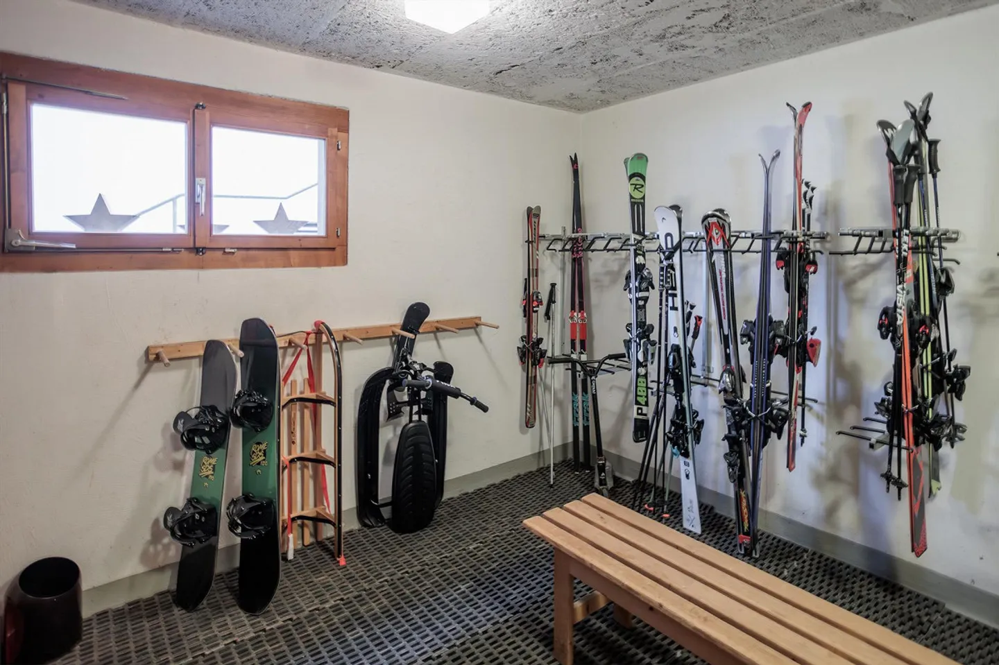 Holiday Jewel with Sauna & View | in the Village Center of Flims - Photo 13 of 15