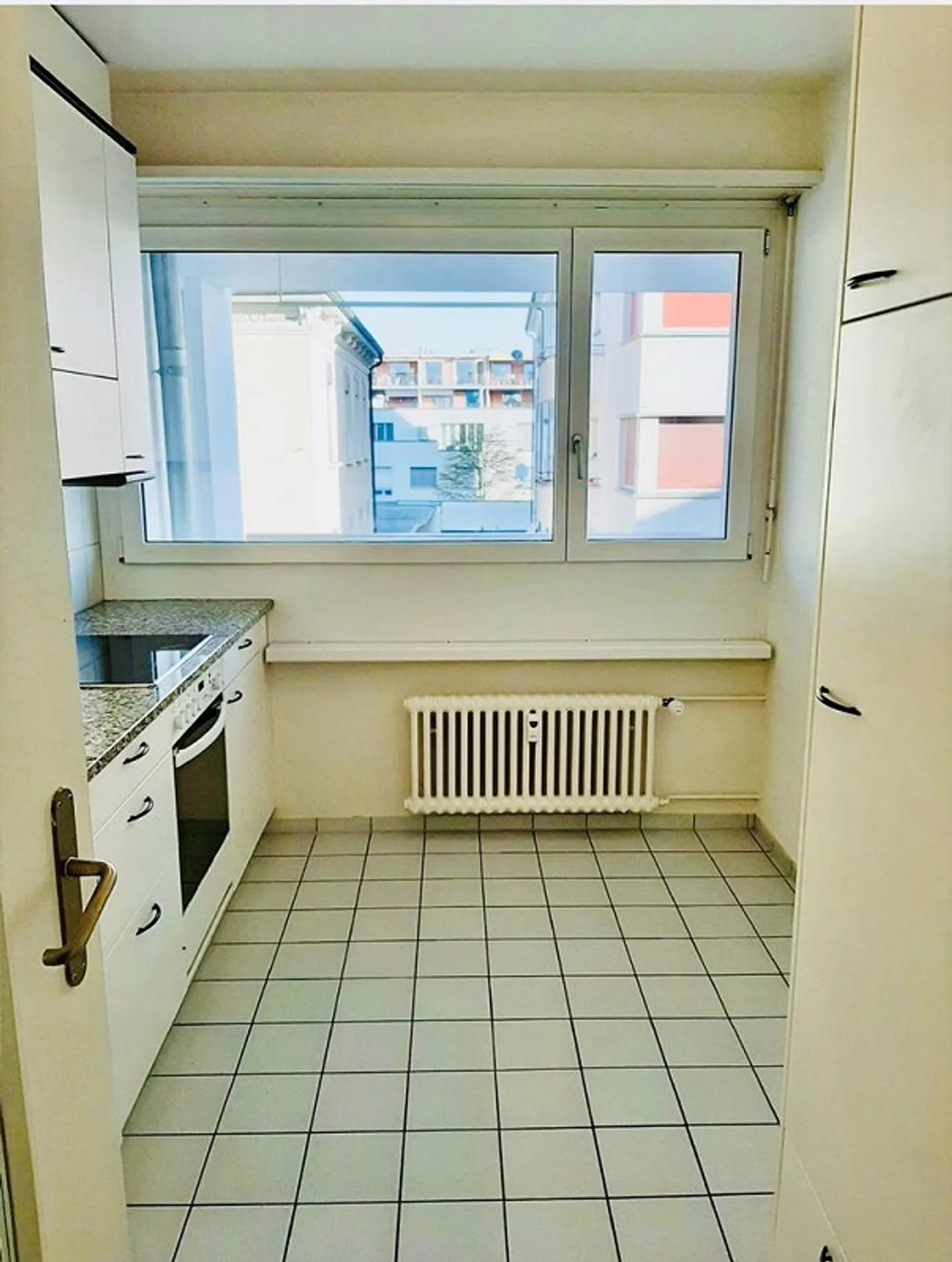Helle Wohnung nahe dem Rhein - Foto 2 von 5