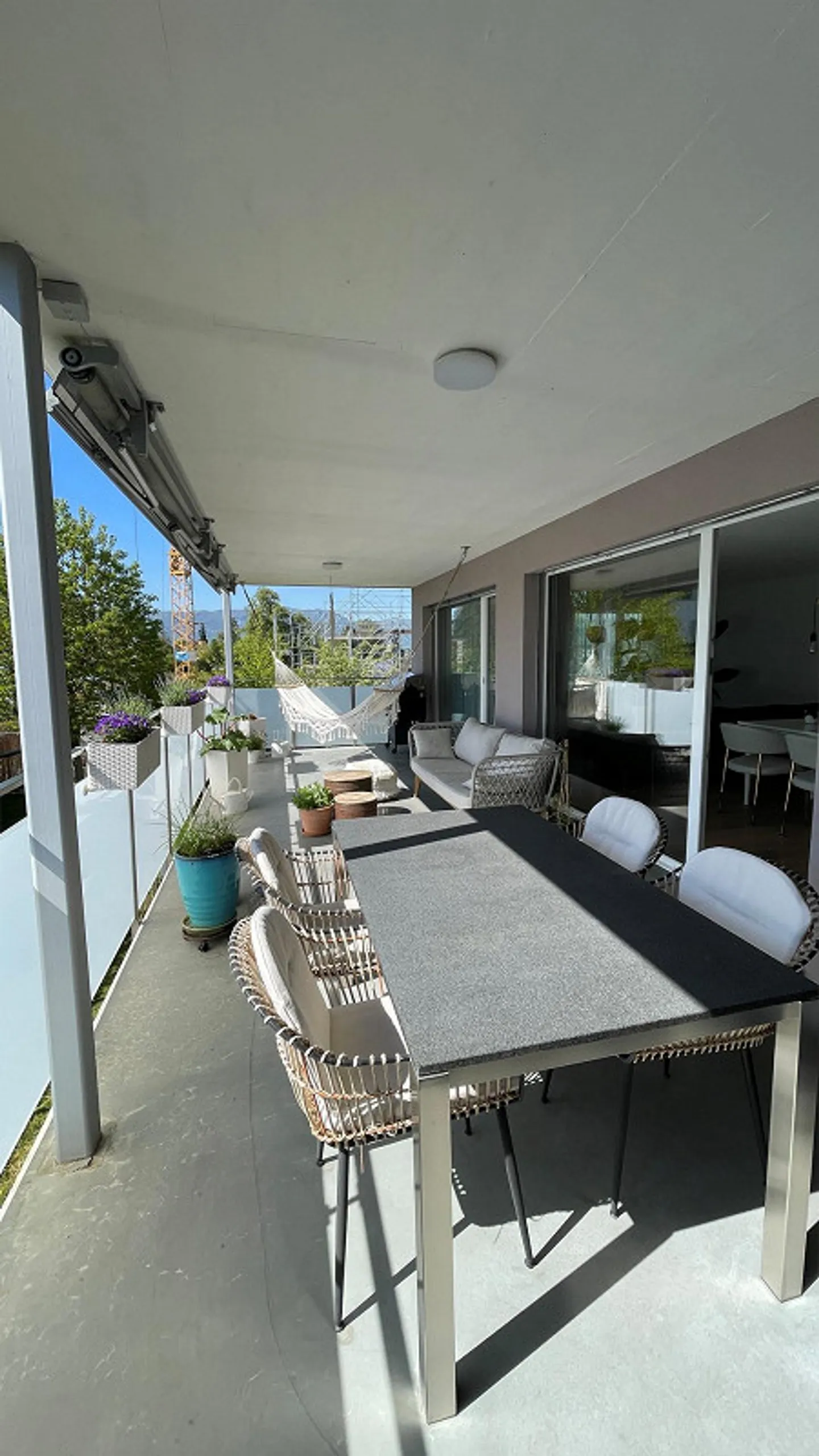 Helle 4.5-Zimmer-Wohnung mit Terrasse - Foto 2 von 16