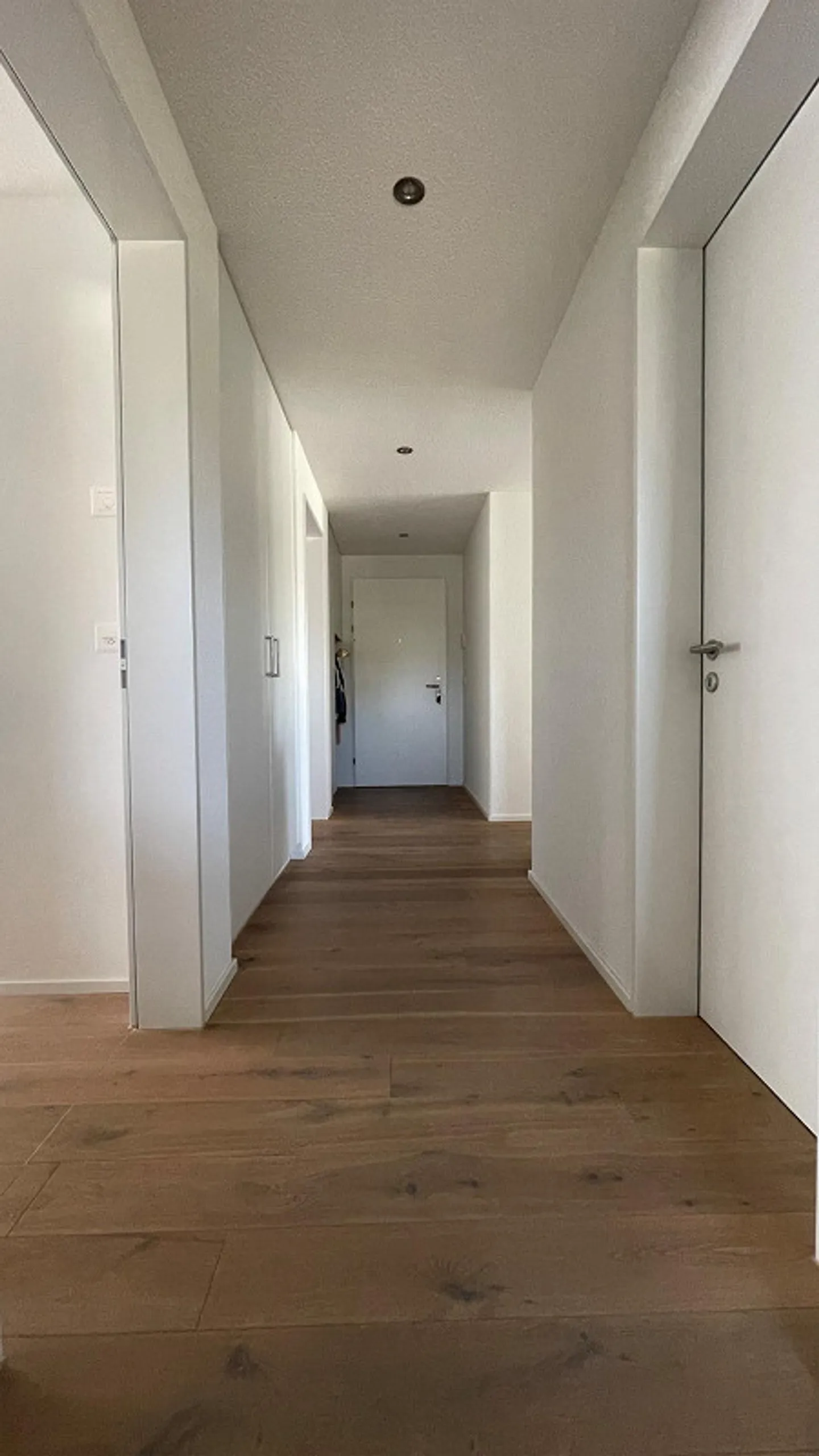 Helle 4.5-Zimmer-Wohnung mit Terrasse - Foto 6 von 16