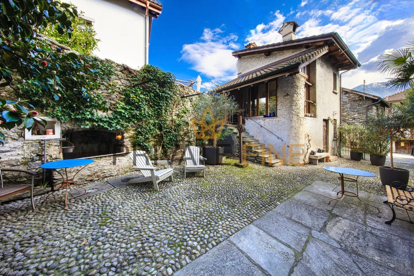 Historic Chalet in Gordola - Photo 21 of 25