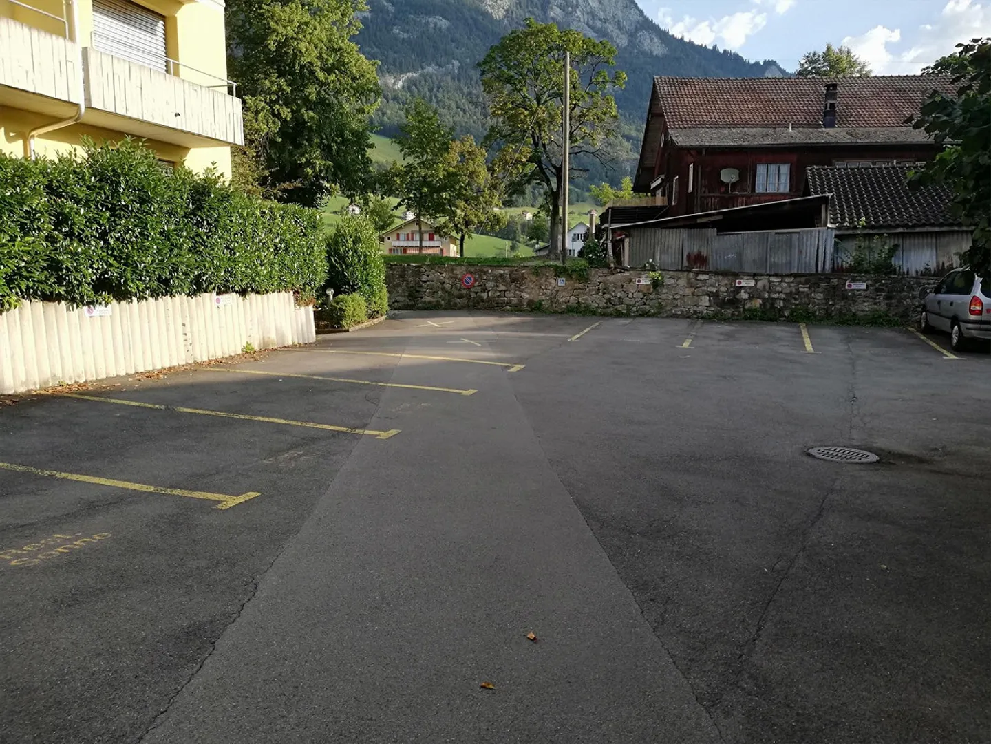 Place de parking située au centre - Photo 1 sur 1