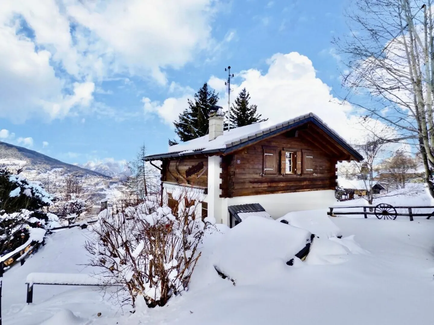 Chalet with charm for sale - Photo 1 of 11