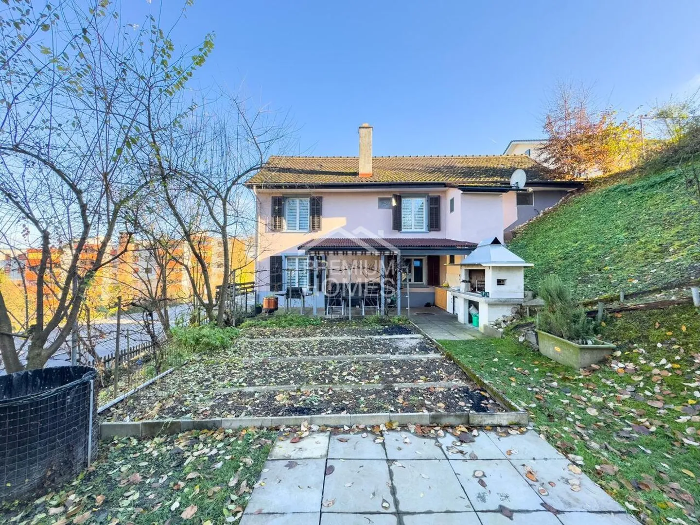 UNE MAISON QUI ÉCRIT DES HISTOIRES - Photo 2 sur 6