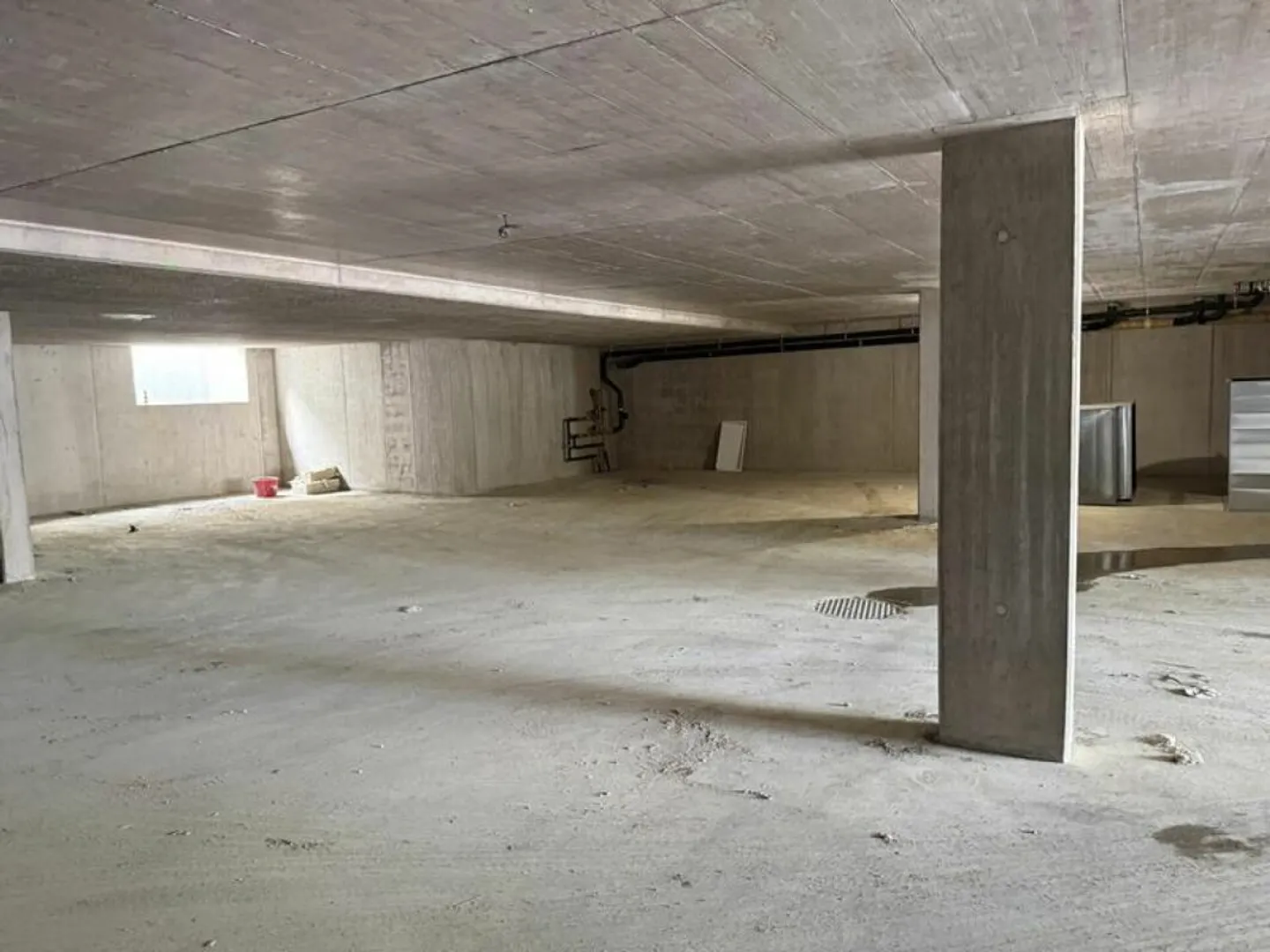 Parking spaces for rent - Photo 8 of 9