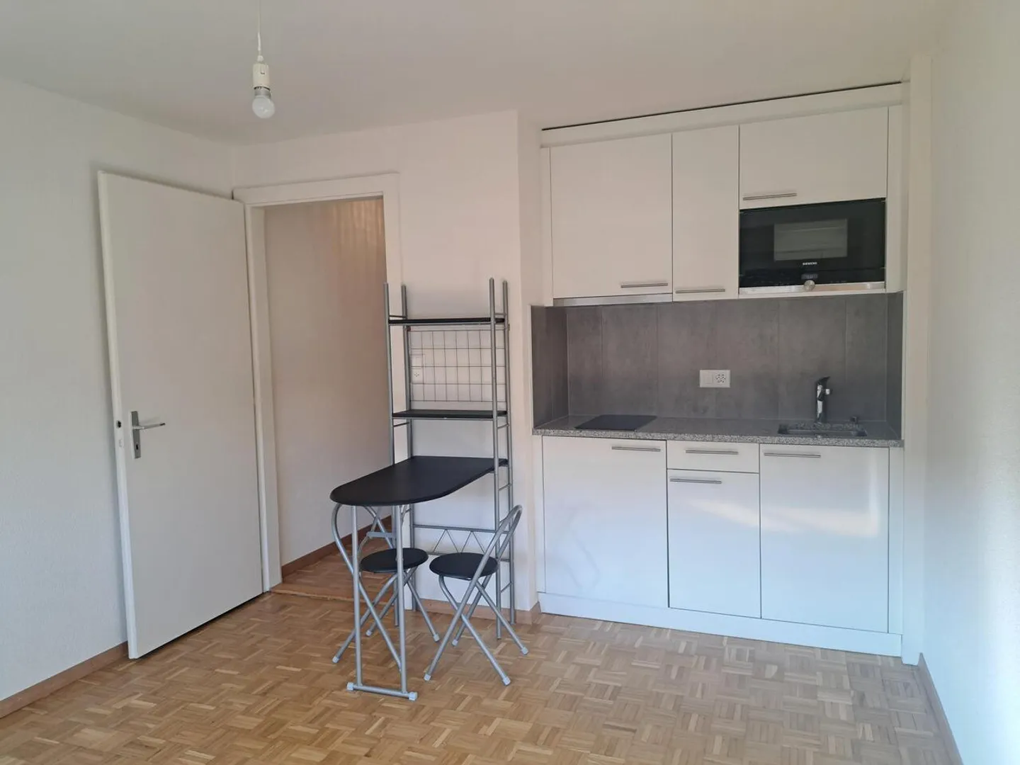 STUDIO de 20 m2 au 3ème étages avec ascenseur - Photo 1 sur 7