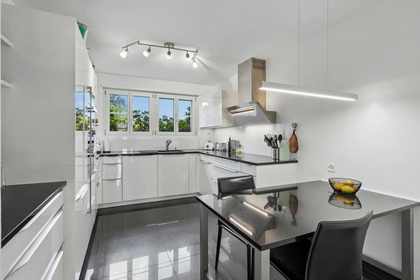 Modernes Reihenmittelhaus mit sonnigem Garten - Foto 3 von 14