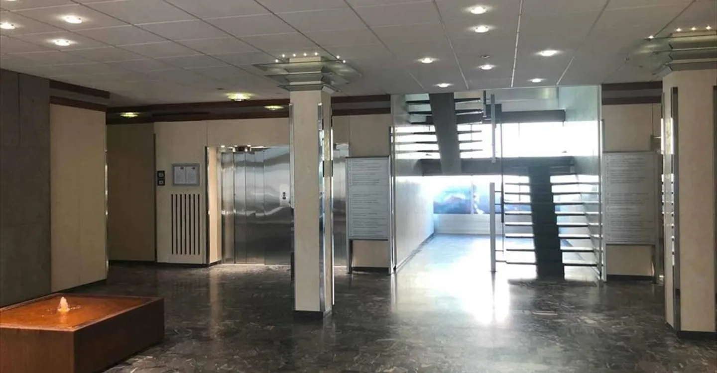 Spazio ufficio in affitto - Foto 2 di 4