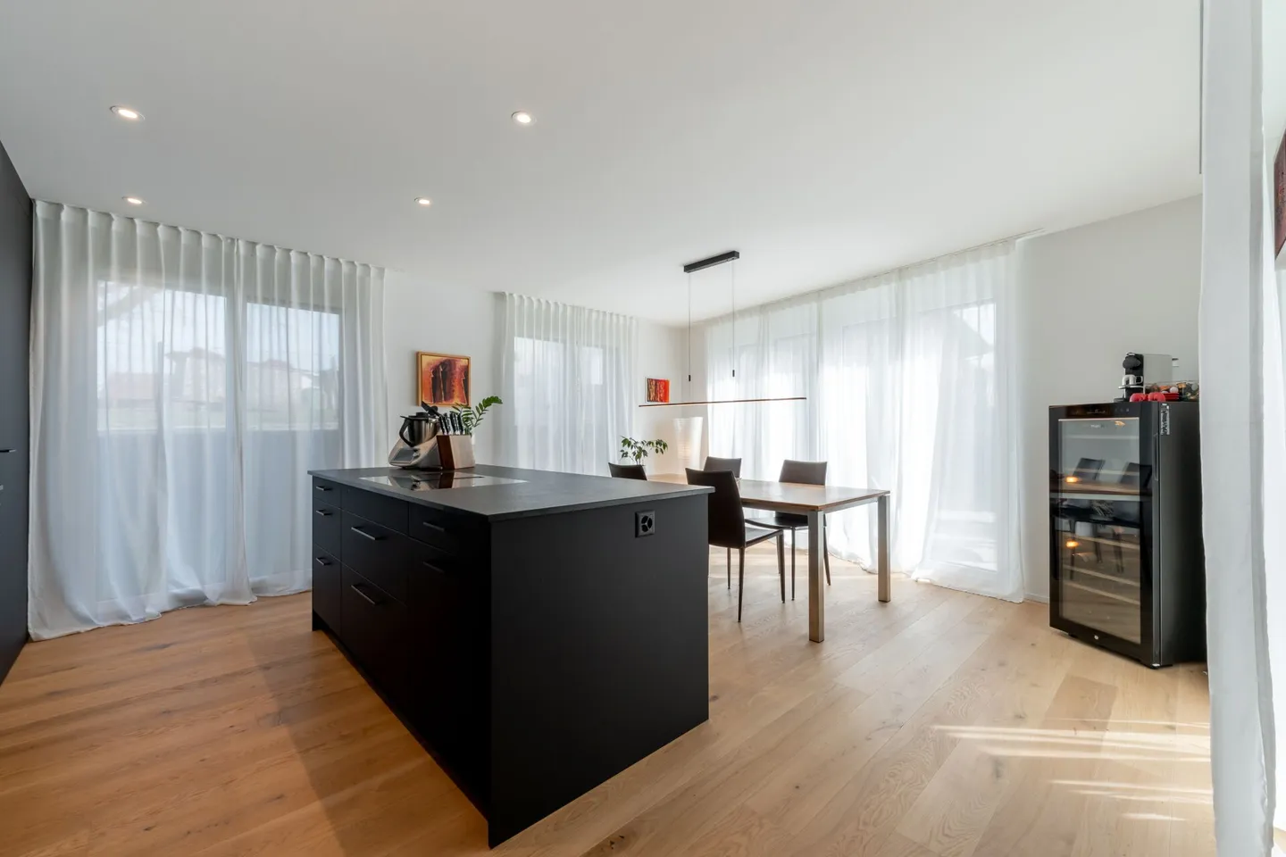 Living Dream - Exclusive 3½ Room Apartment in the Best Location in Bünzen! - Photo 3 of 17