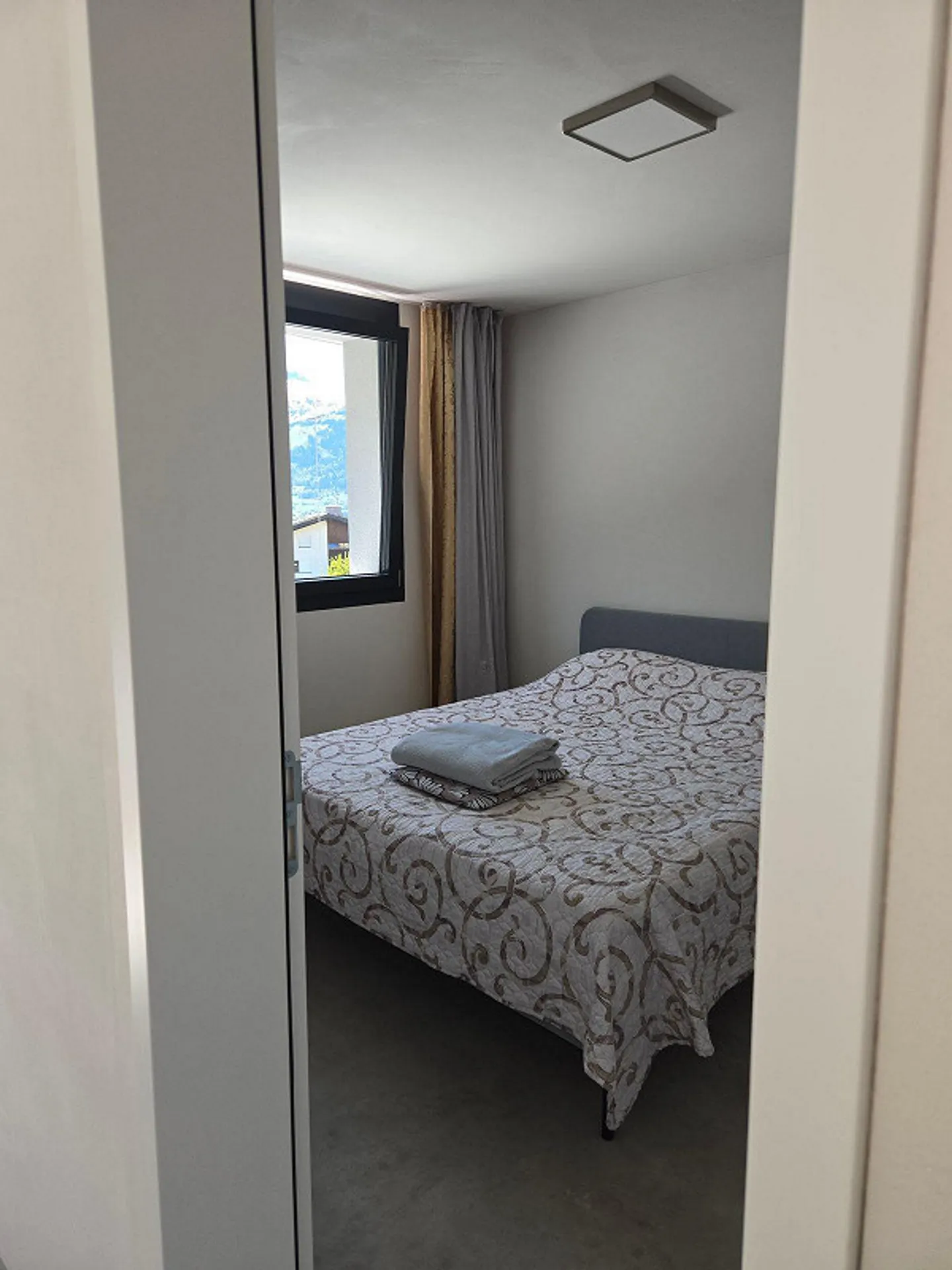 Modern 2.5-room new apartment in Sagogn with patio and parking space - Photo 4 of 9