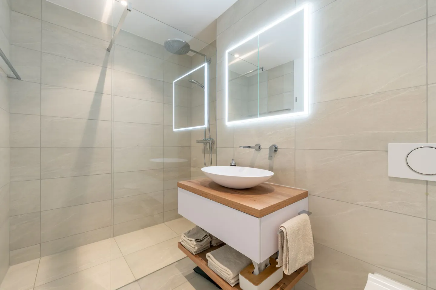 Living Dream - Exclusive 3½ Room Apartment in the Best Location in Bünzen! - Photo 6 of 17