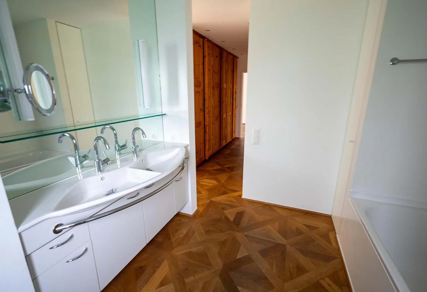 Appartement spacieux de 5 pièces avec balcon à Zollikon - Photo 5 sur 12