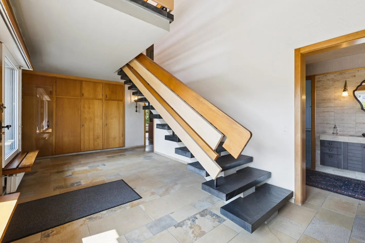 Maison avec 7,5 pièces sur 3 niveaux - Photo 5 sur 10