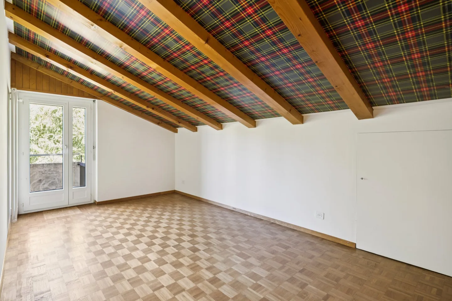 Maison avec 7,5 pièces sur 3 niveaux - Photo 9 sur 10
