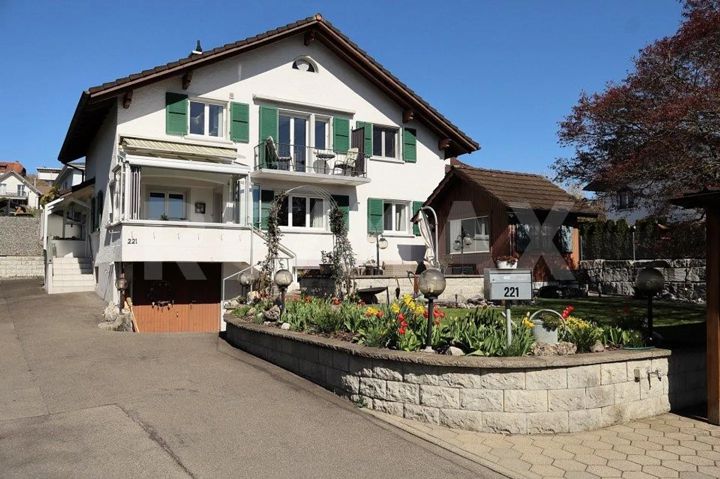 Plenty of Space, Detached & Large Garden - Rare in Zetzwil - Photo 1 of 13