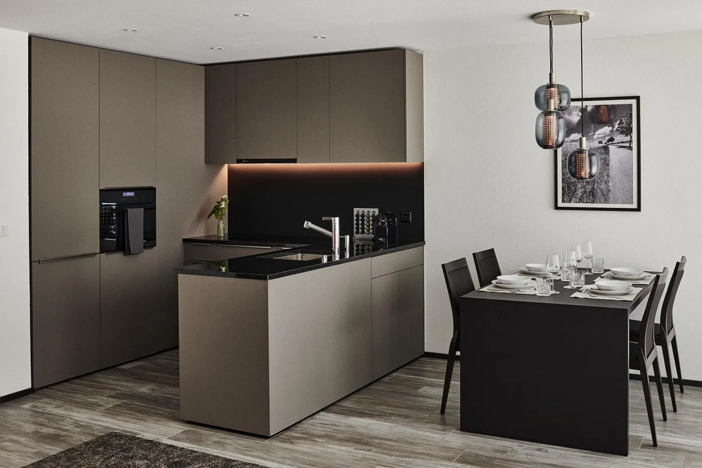 Appartamento con 1 camera da letto mozzafiato - Foto 1 di 6