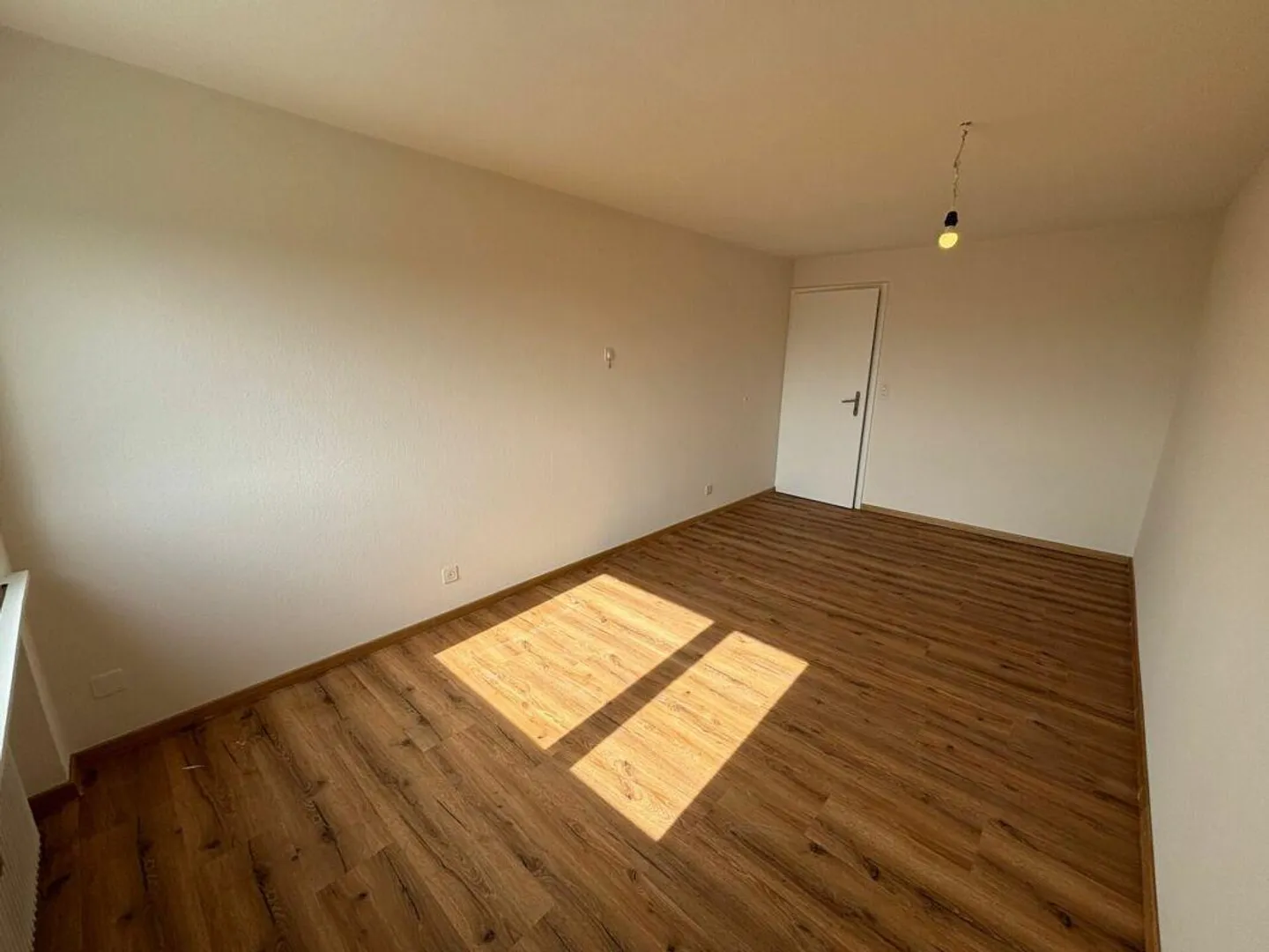 Appartamento di 5,5 stanze recentemente ristrutturato - Foto 7 di 14