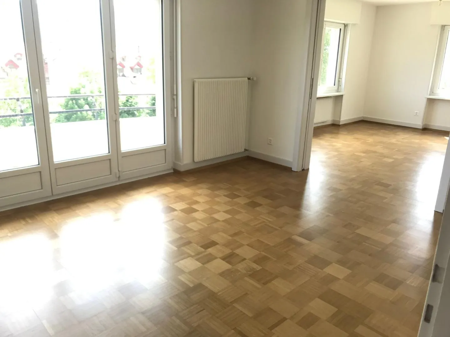 Bel appartement de 4 pièces - Photo 3 sur 8