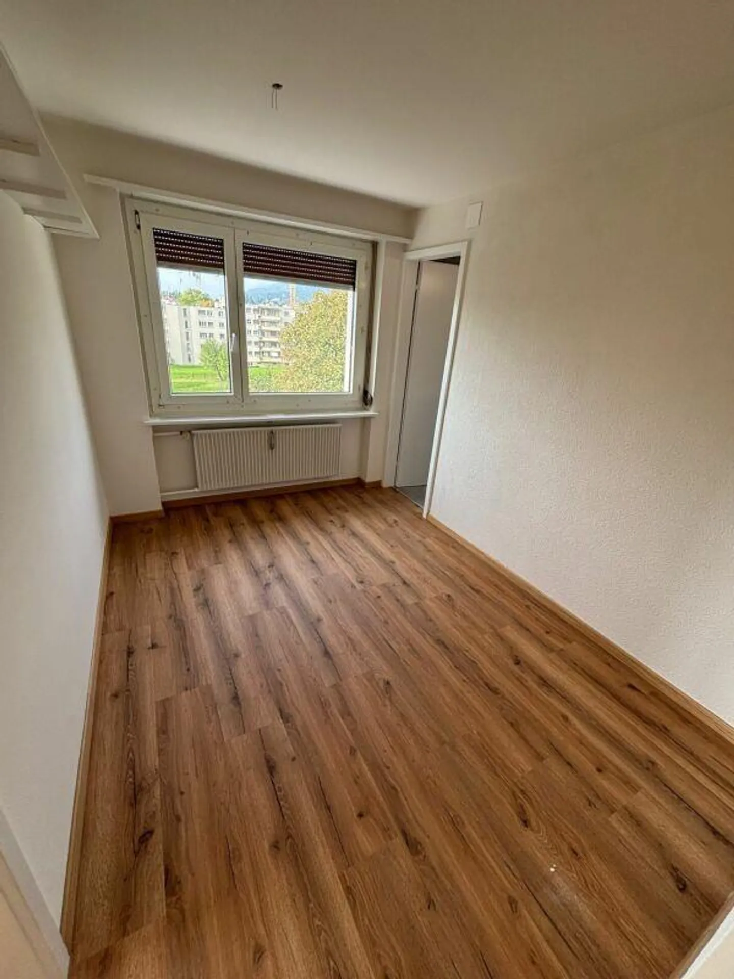 Appartamento di 5,5 stanze recentemente ristrutturato - Foto 9 di 14