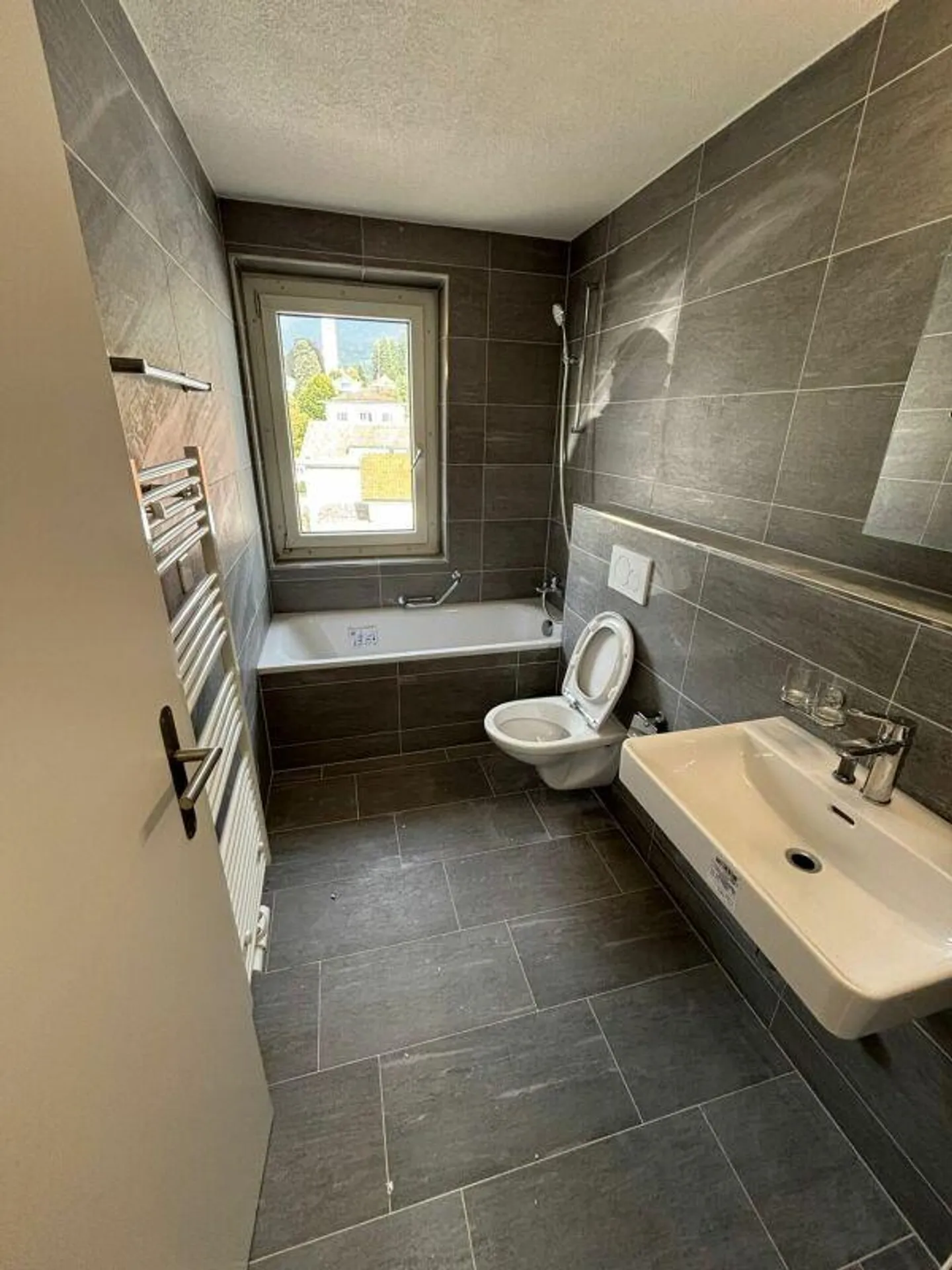 Appartamento di 5,5 stanze recentemente ristrutturato - Foto 13 di 14