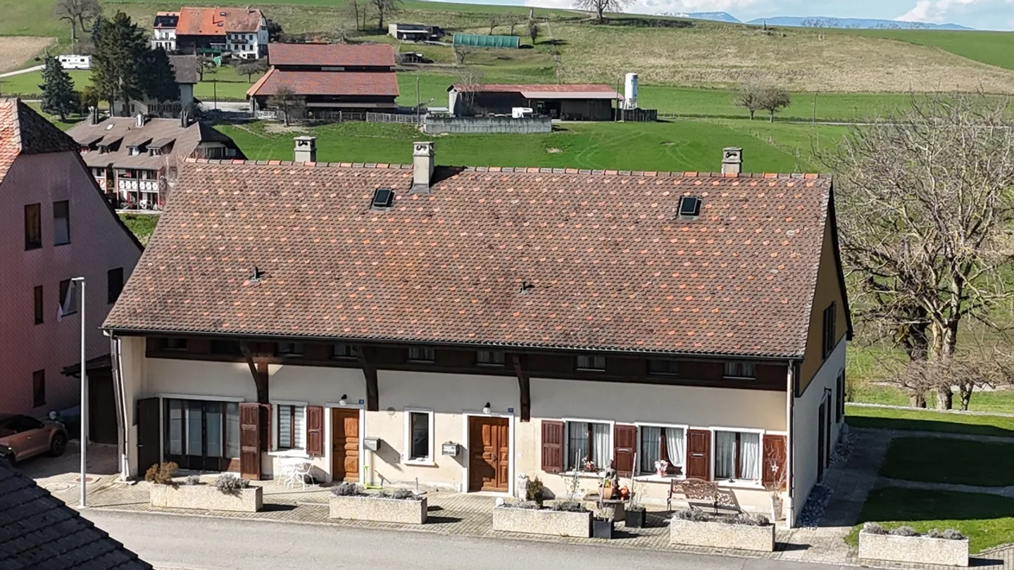 Charmantes Haus mit zwei Wohnungen - Foto 3 von 13