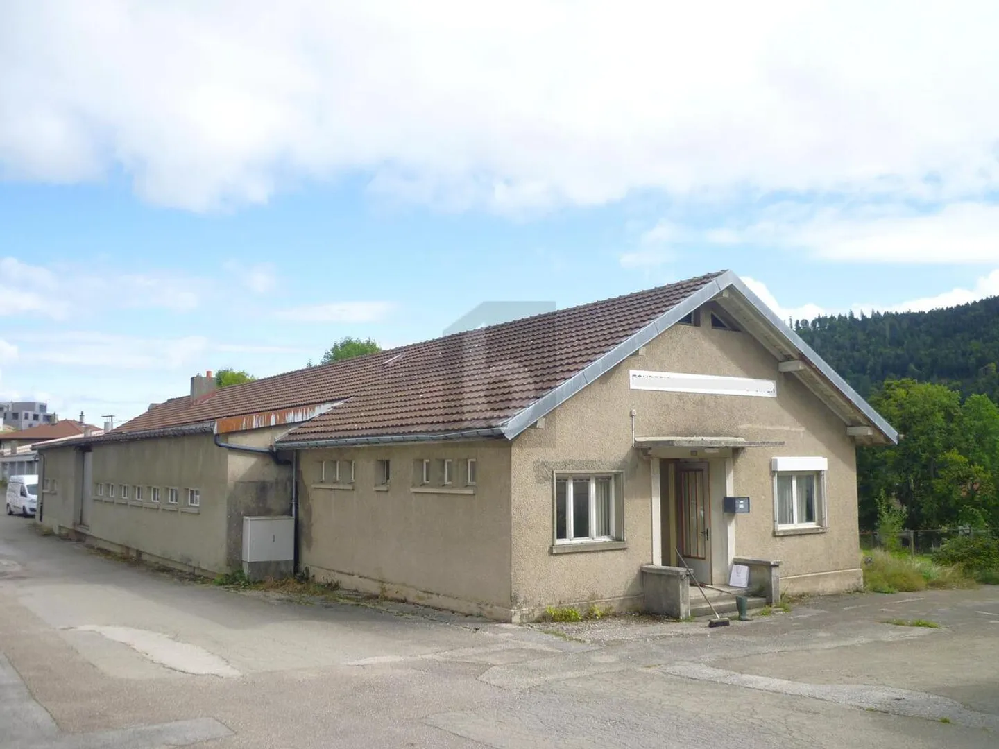 Immeuble mixte à louer - Photo 2 sur 5
