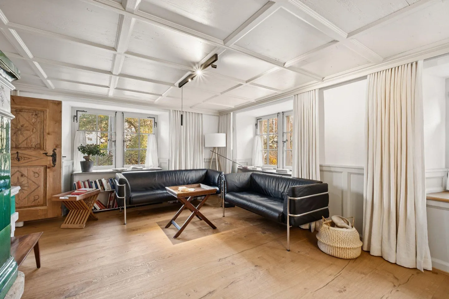 Stylish Tithe House with Two Residential Units - Photo 3 of 8