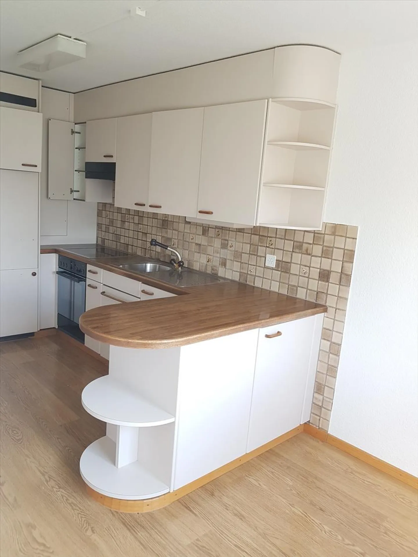 Direct hit! - Photo 2 of 10