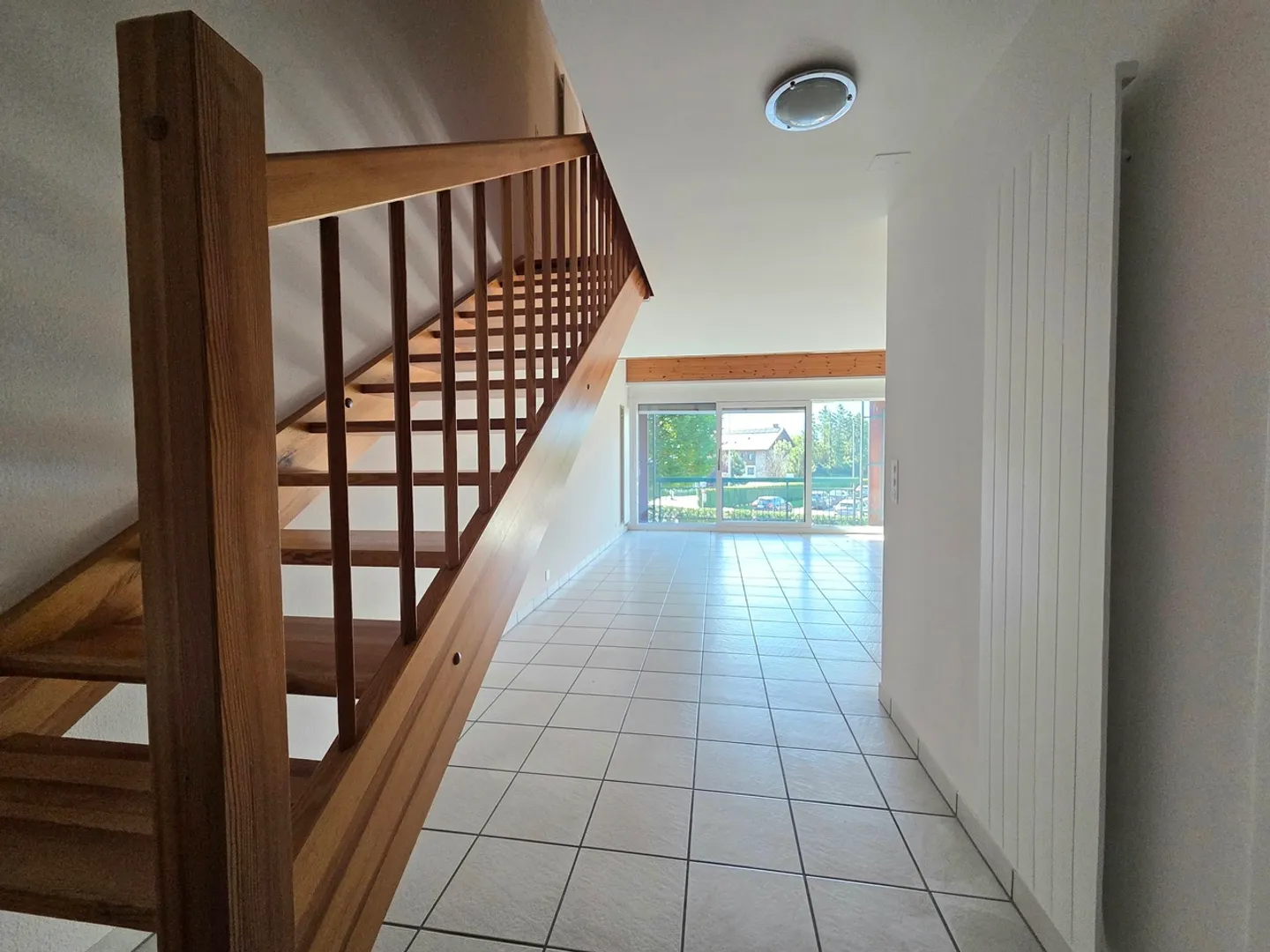 Appartement duplex spacieux de 2,5 pièces avec balcon - Photo 6 sur 10