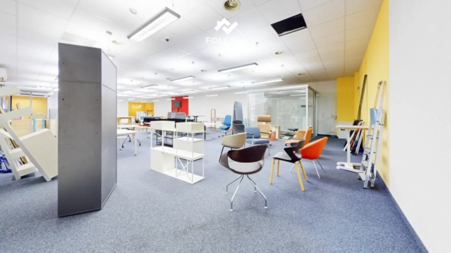 Versatile commercial space in the center of Lengnau - with flexible room concept - Photo 14 of 20