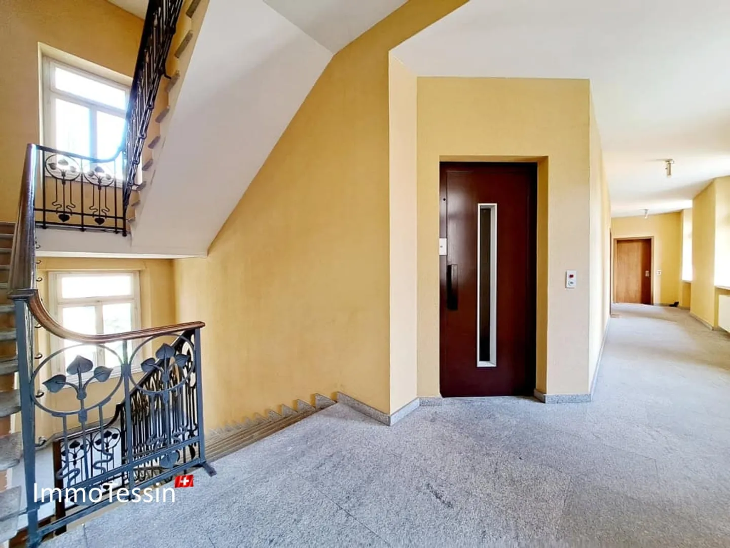 Penthouse Luxueux et Stylé dans un Emplacement de Choix près de la Célèbre Promenade de Lugano - Photo 5 sur 13