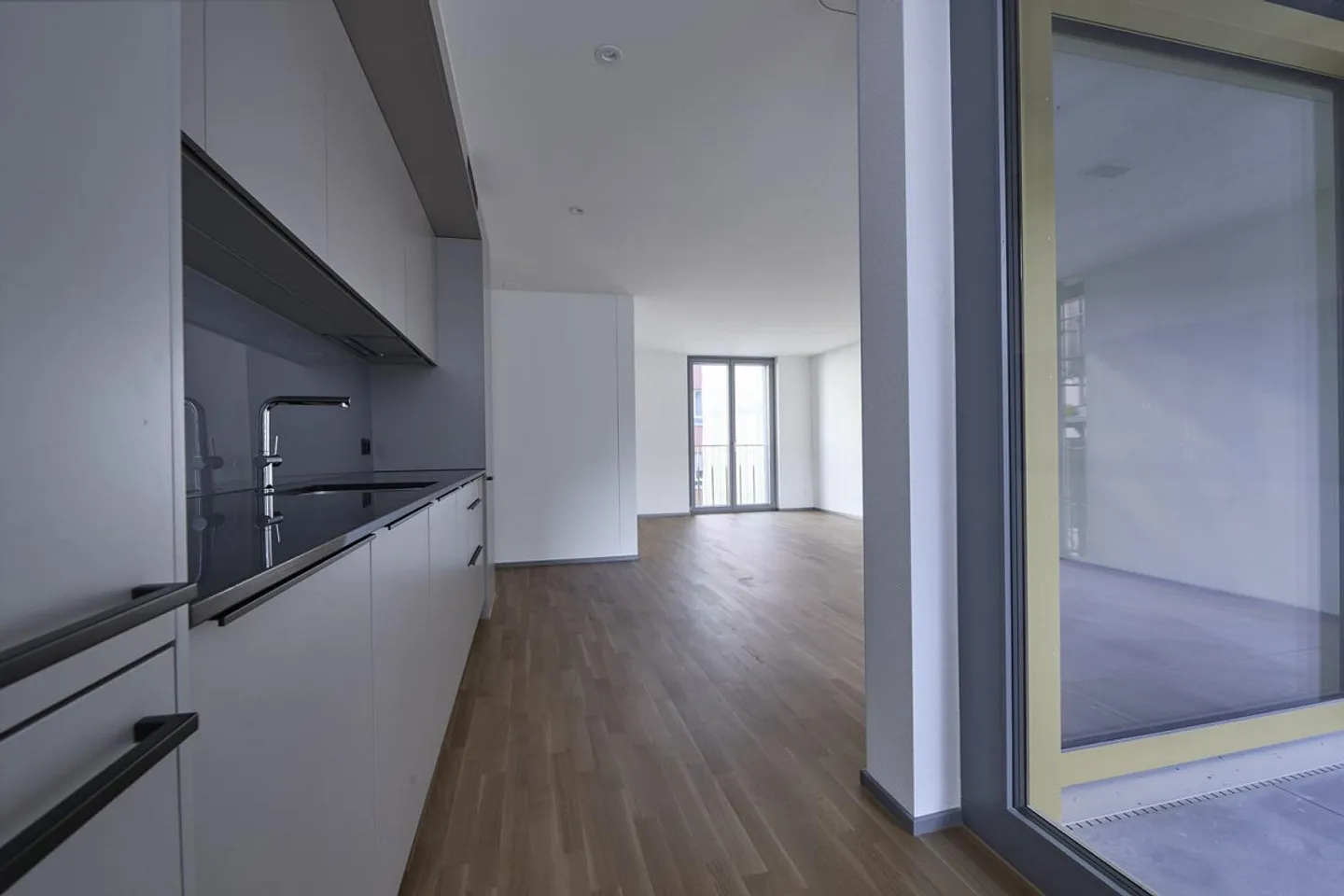 Bienvenue dans le nouveau hotspot de la vie urbaine à Zurich-Albisrieden ! - Photo 3 sur 8