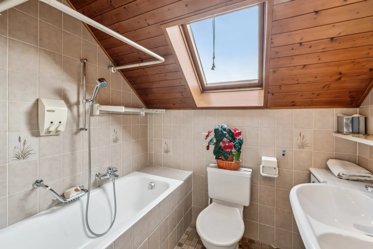Wohnung kaufen - Foto 6 von 9