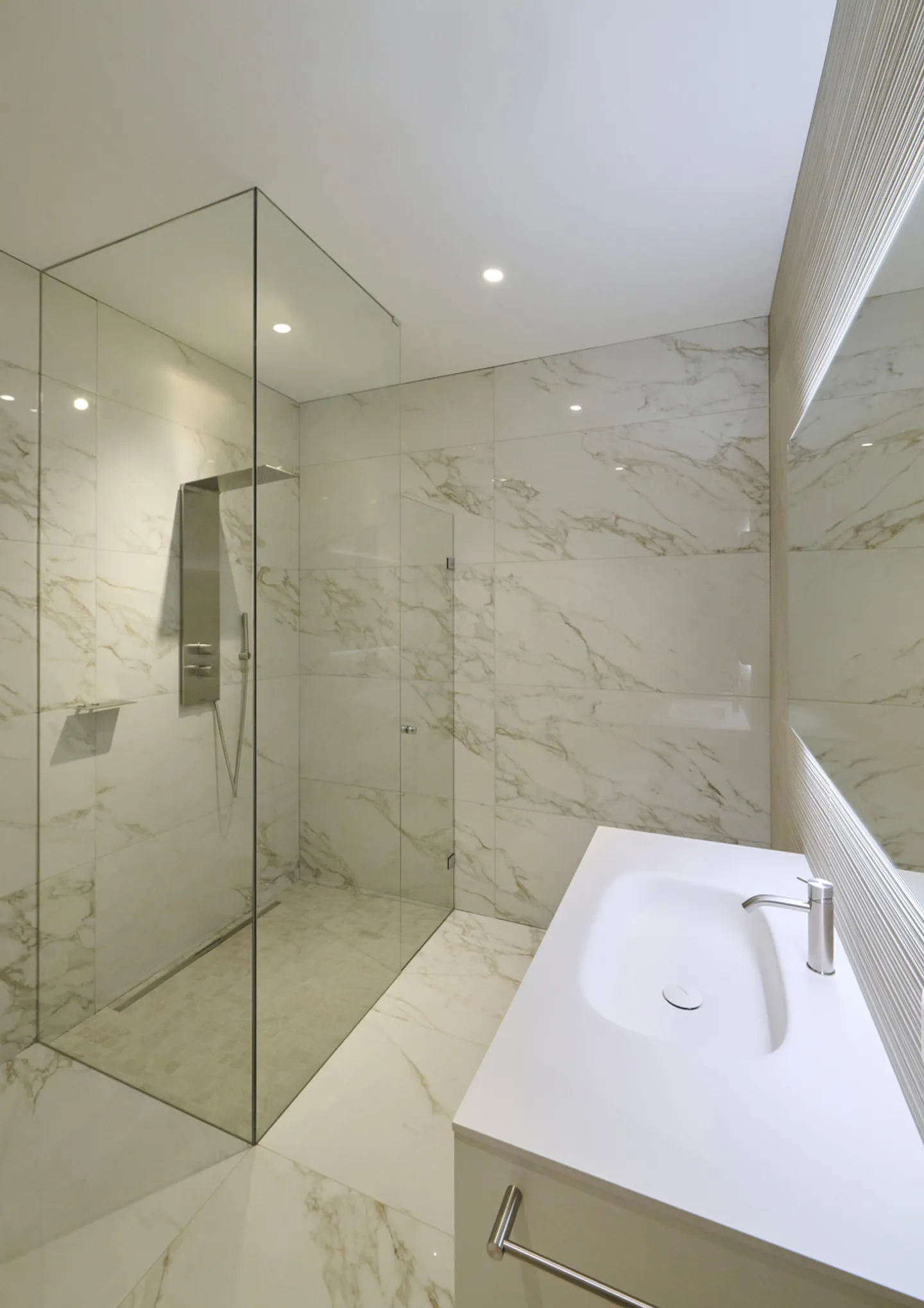 Résidence Mirador - Élégante avec Grande Terrasse Panoramique - Photo 8 sur 17